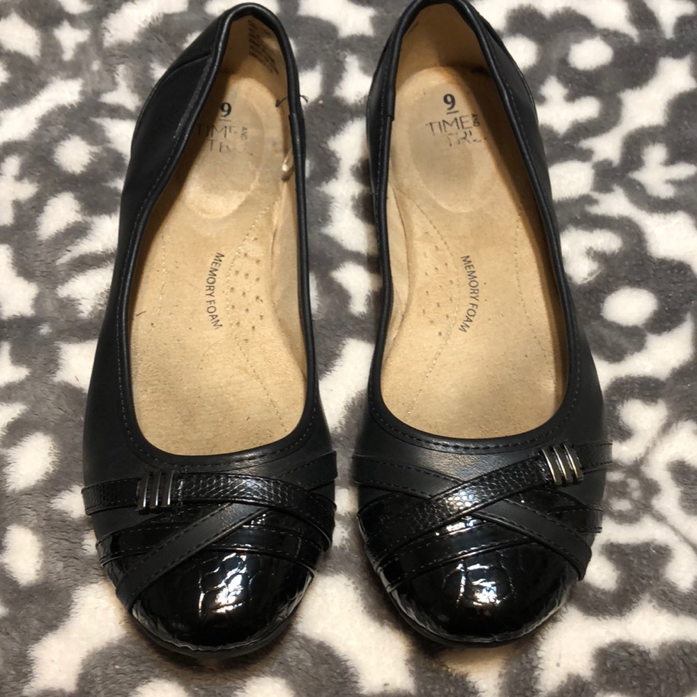 Women’s dress shoes